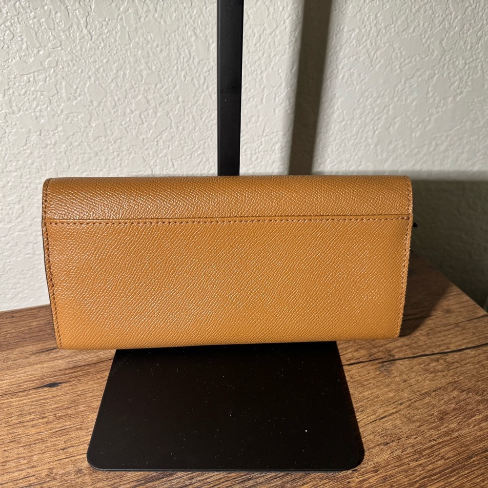 Coach Envelope Wallet - Picture 2 of 8